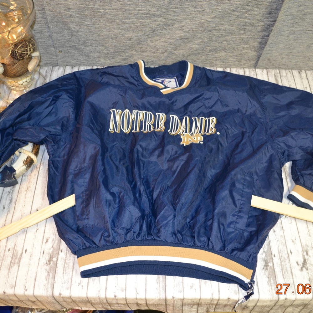 Size XL Vintage Notre Dame Pullover - Picture 5 of 8